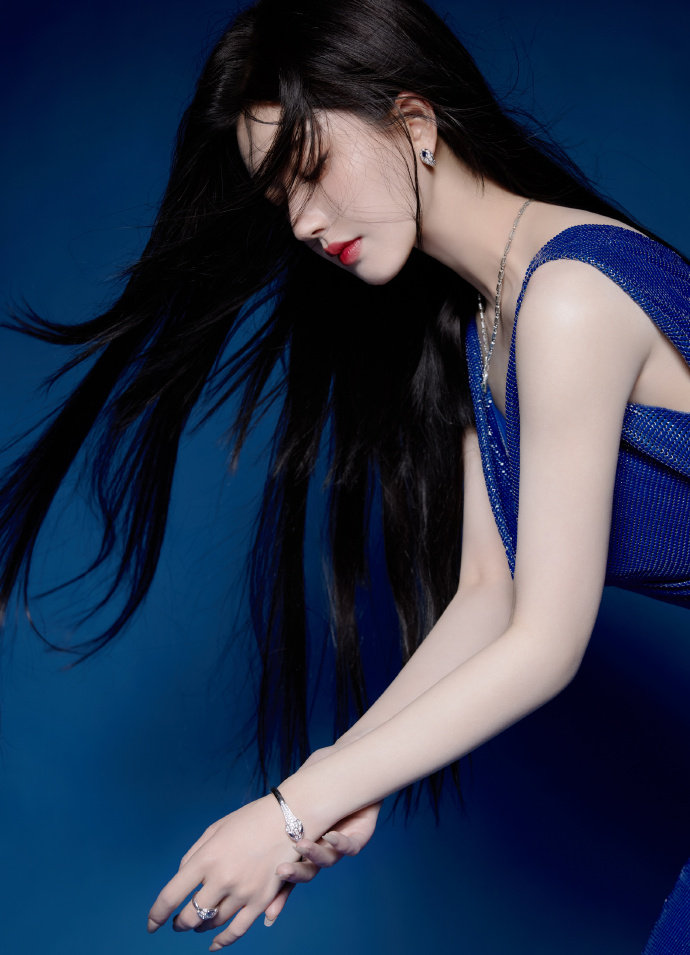 国产又粗又黄又长又爽(图1)
