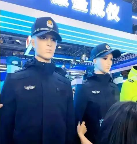突发特讯！经党中央、国务院批准2025式新警服正式上线了(图3)