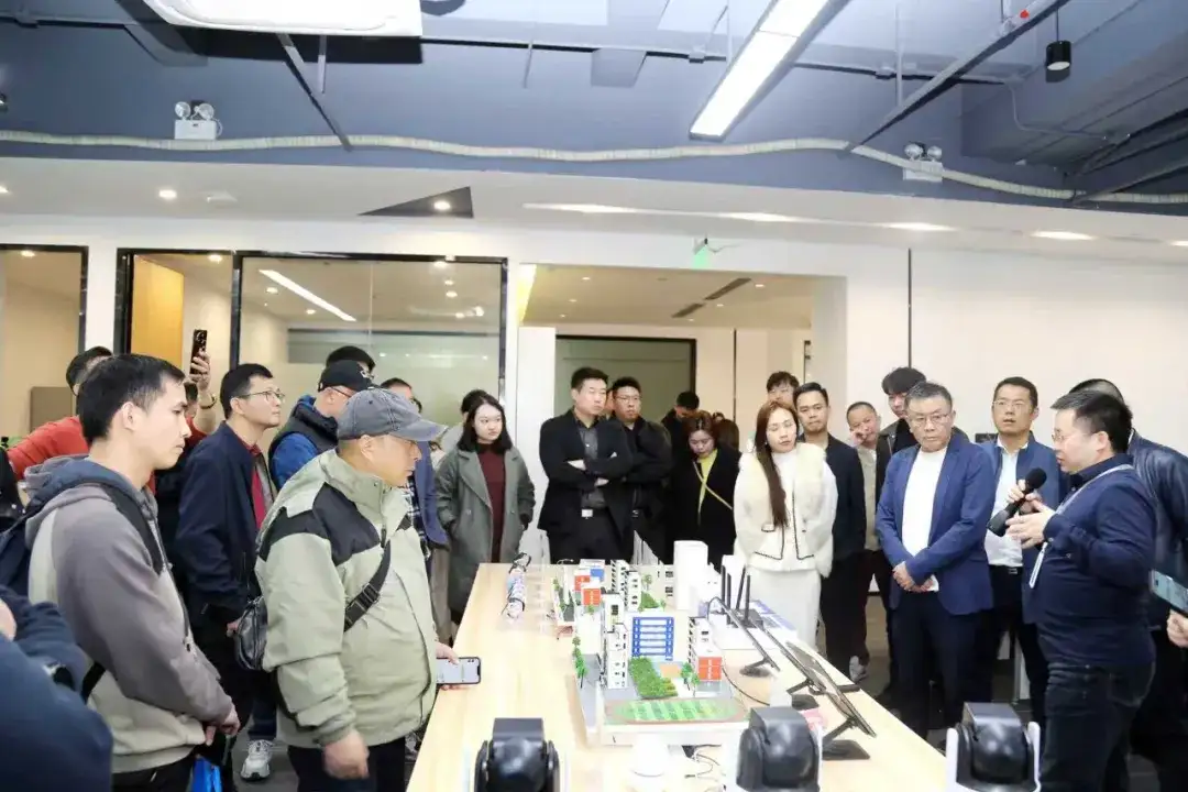 AIoT与微信生态赋能——深圳市物联网产业协会举办深圳市智能硬件生态供需对接会（妙月科技专场）(图2)