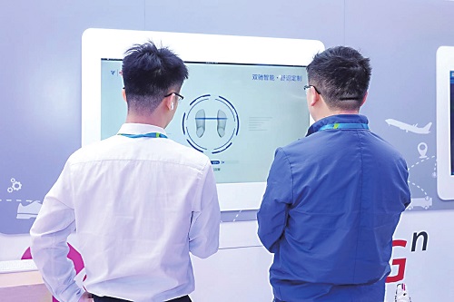 让AI读懂面料让智能重塑产业！“AI布”智能体30首次亮相2026柯桥春季纺博会(图1)